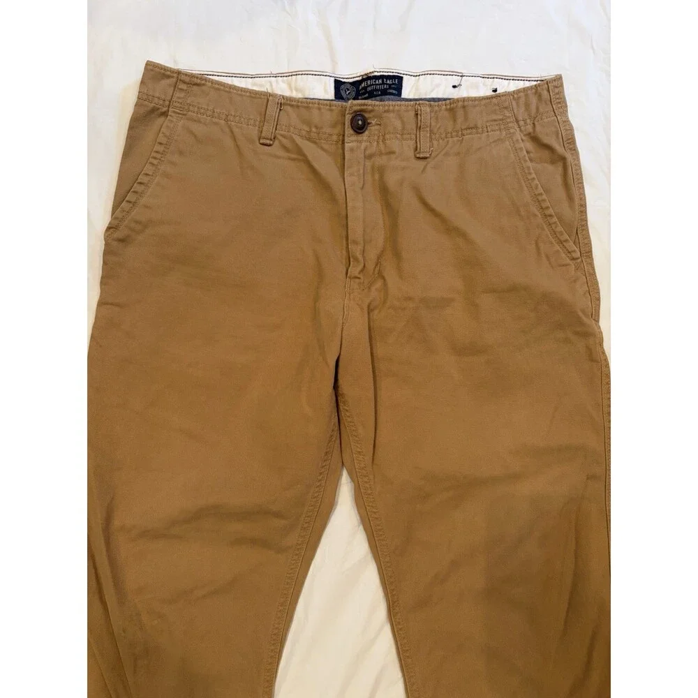 American Eagle Pants Men’s 34x32 Tan Relaxed Straight Khakis